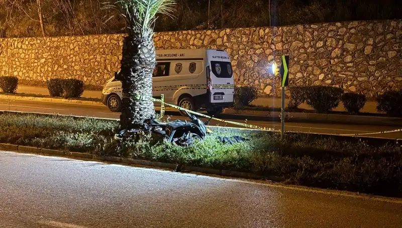 Tıp Fakültesi Öğrencisi Feci Motosiklet Kazasında Hayatını Kaybetti