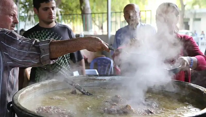 Gadir-i Hum Bayramı Kutlamaları: Gelenekler ve Anlamı Hakkında Her Şey