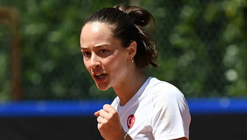 Milli Tenisçi Zeynep Sönmez, Grand Slam Finalinde Hayallerini Gerçekleştiriyor