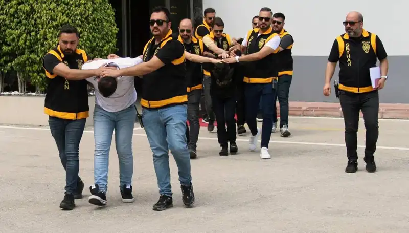 İş Adamına Sevgili Tuzağı: Şok Eden Olayın Detayları Ortaya Çıktı