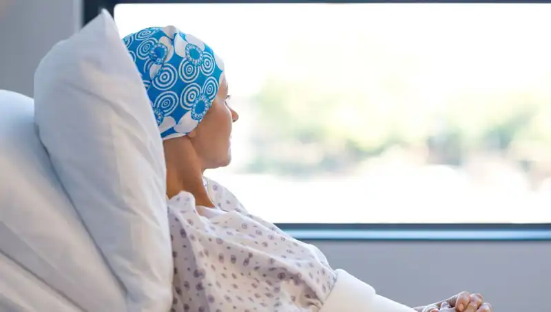 Doktorların Gözden Kaçırdığı Kanser Belirtisi: 1 Yıl Ömür Kaldı