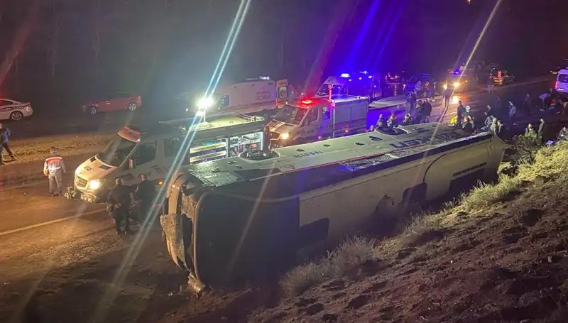İşçi Servisi Kaza Yaptı: 23 Yaralı, Sandviç Krizi Daha Kötü Olabilir