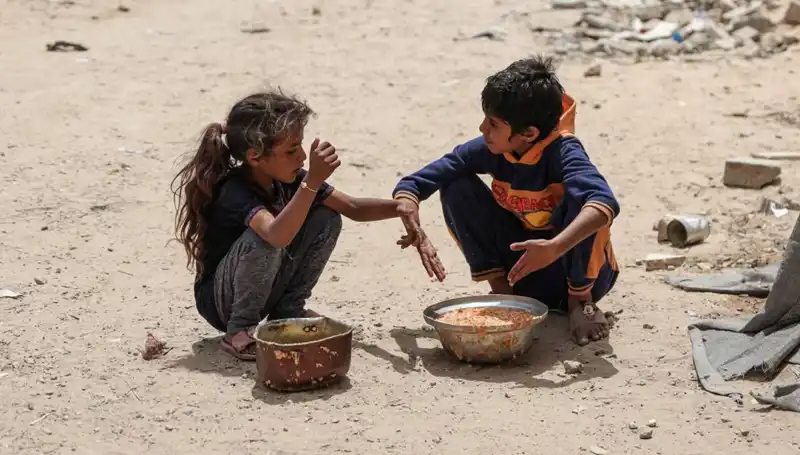 Gazze’de Dört Yaşındaki Çocuk Açlıktan Hayatını Kaybetti!