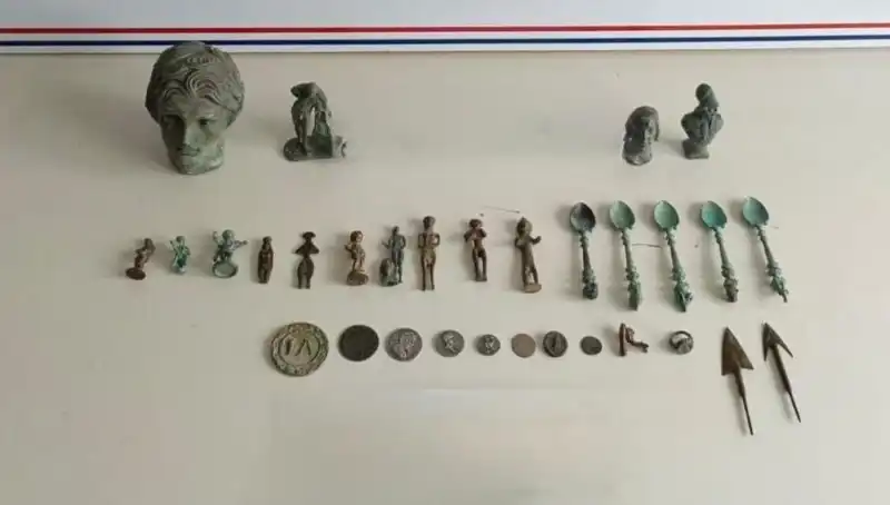 Tarihi Eser Şoku: Roma Dönemine Ait Eşsiz Parçalar Bulundu!