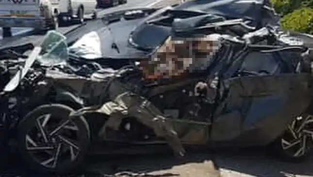 Şanlıurfa'da Feci Kaza: Otomobil Tankere Çarparak 1 Kişinin Hayatına Mal Oldu