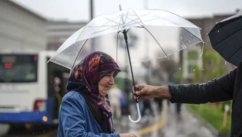 Gök Gürültüsü ve Sağanak: Bugün Türkiye'de Hava Durumu Nasıl Olacak?