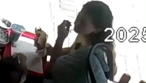 Saçını Tostuna Koyan Kadının Şoke Eden Gerekçesi!