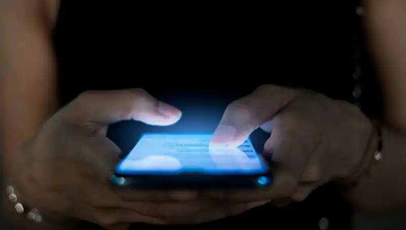 Narsisizmin Belirtileri: Telefon Kullanım Alışkanlıklarınızda Dikkat Edilmesi Gerekenler