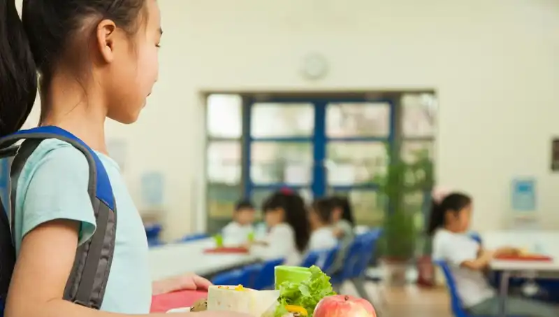 İspanya Obeziteyle Mücadelede Sert Önlem Alıyor: Menüden Yağlı Yiyecekler Çıkıyor!