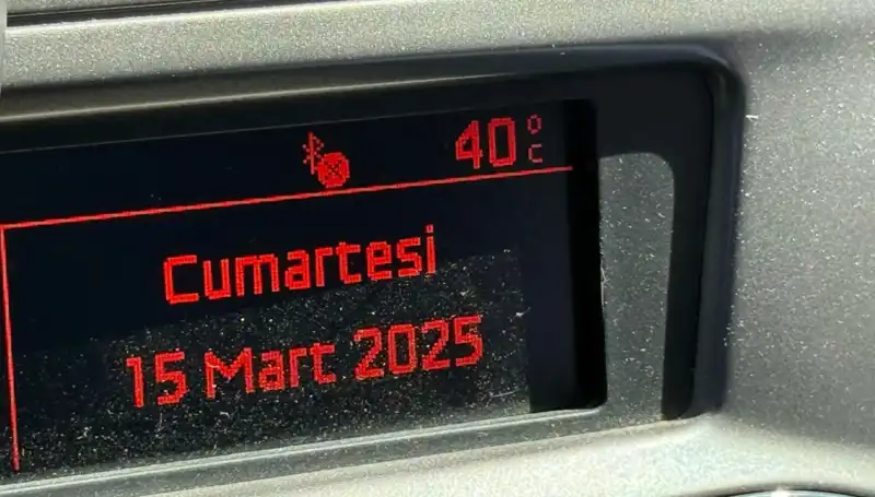 Adana'yı Kavuran Sıcaklık: Termometreler 40 Dereceyi Geçti!