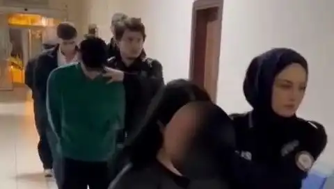 Silah Zoruyla Telefon Gasp Eden Beş Kişilik Çete Çökerildi