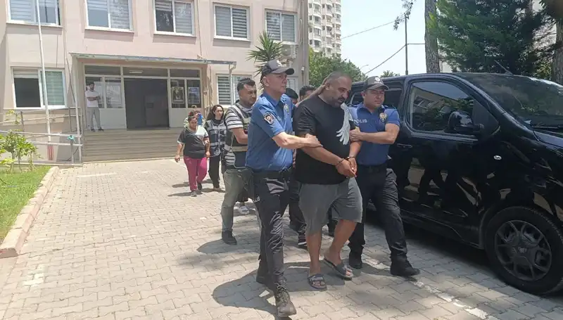 Adana'da Büyük Dolandırıcılık Operasyonu: 4 Kişi Gözaltına Alındı!