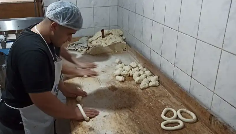 Tarihi Taş Fırın: 113 Yıllık Lezzetin Sırrı Odun Ateşi